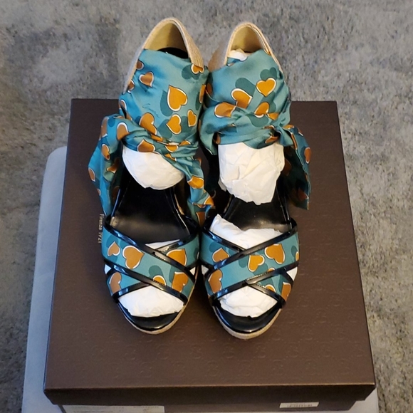 COPY - *NEW *Gucci Espadrille Wedge - Picture 4 of 6